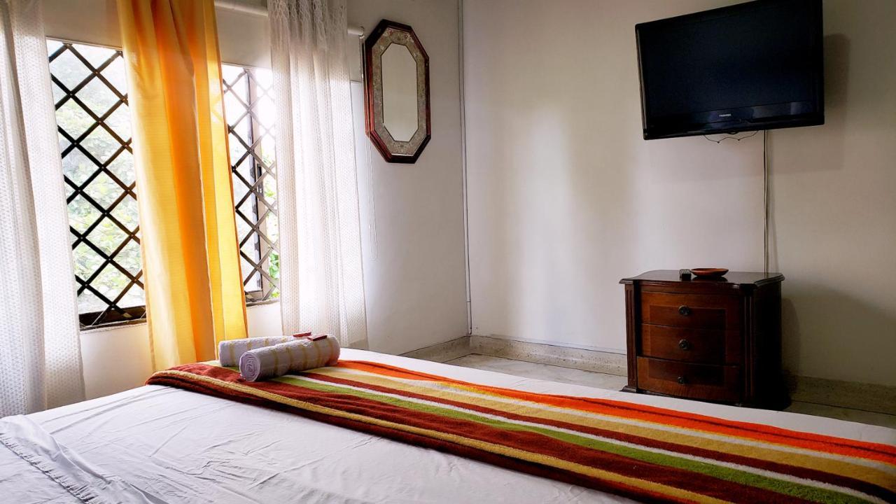 Hostal Coworking Cristales Кали Экстерьер фото