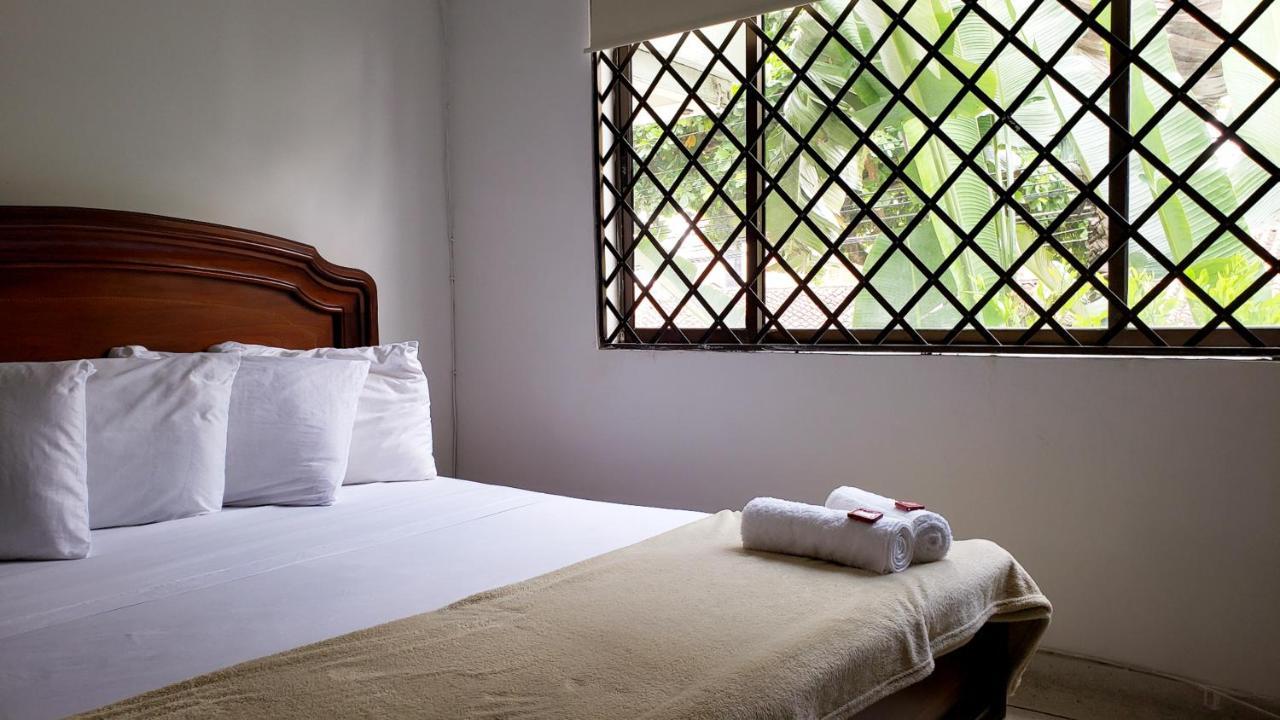 Hostal Coworking Cristales Кали Экстерьер фото