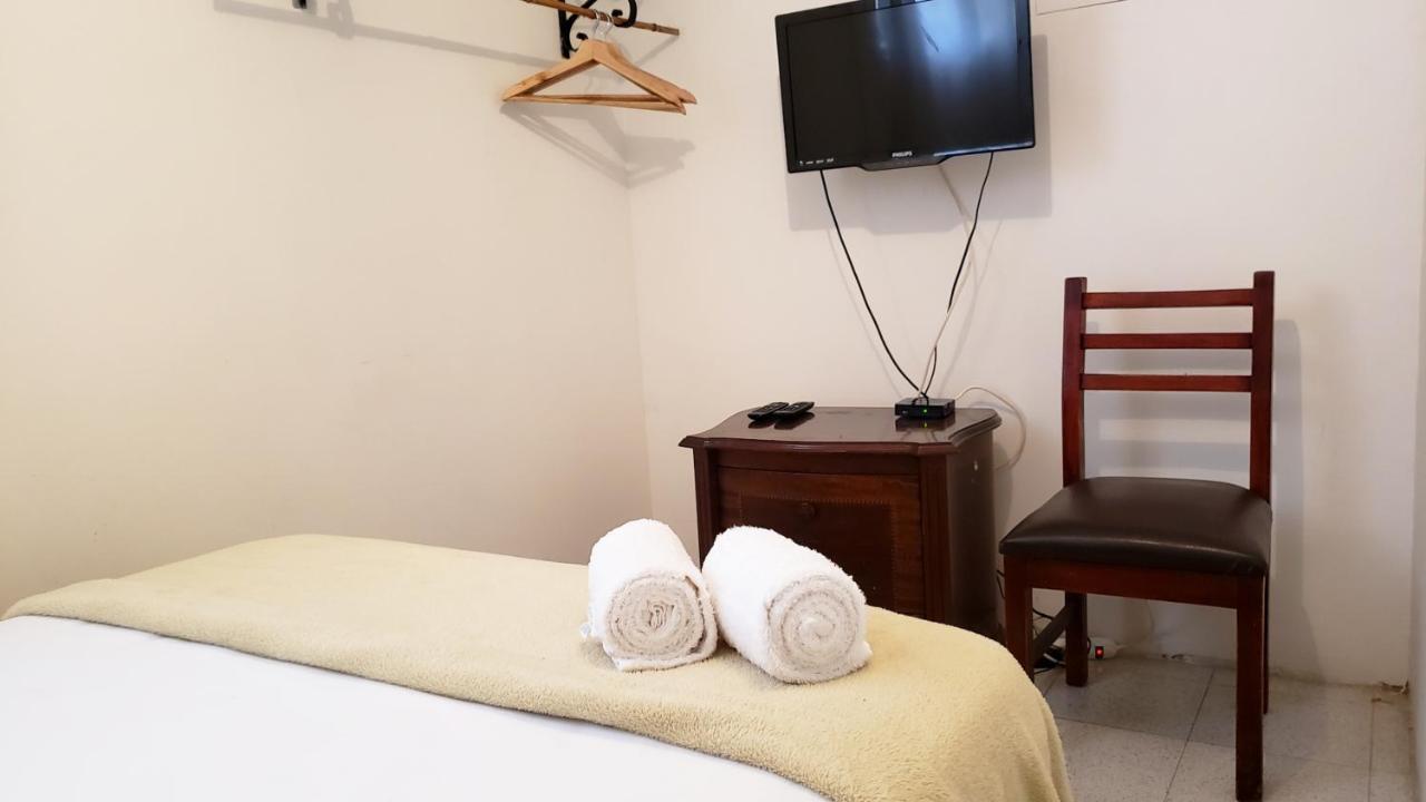 Hostal Coworking Cristales Кали Экстерьер фото