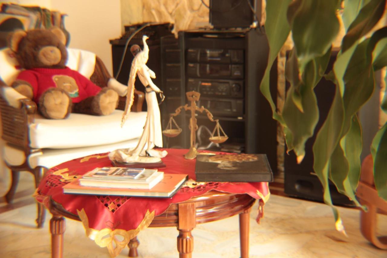 Hostal Coworking Cristales Кали Экстерьер фото