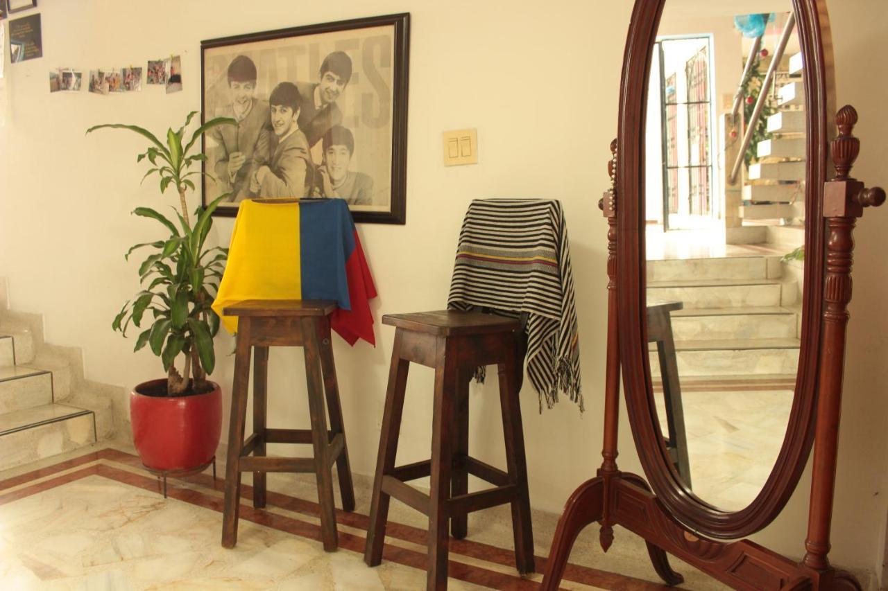 Hostal Coworking Cristales Кали Экстерьер фото