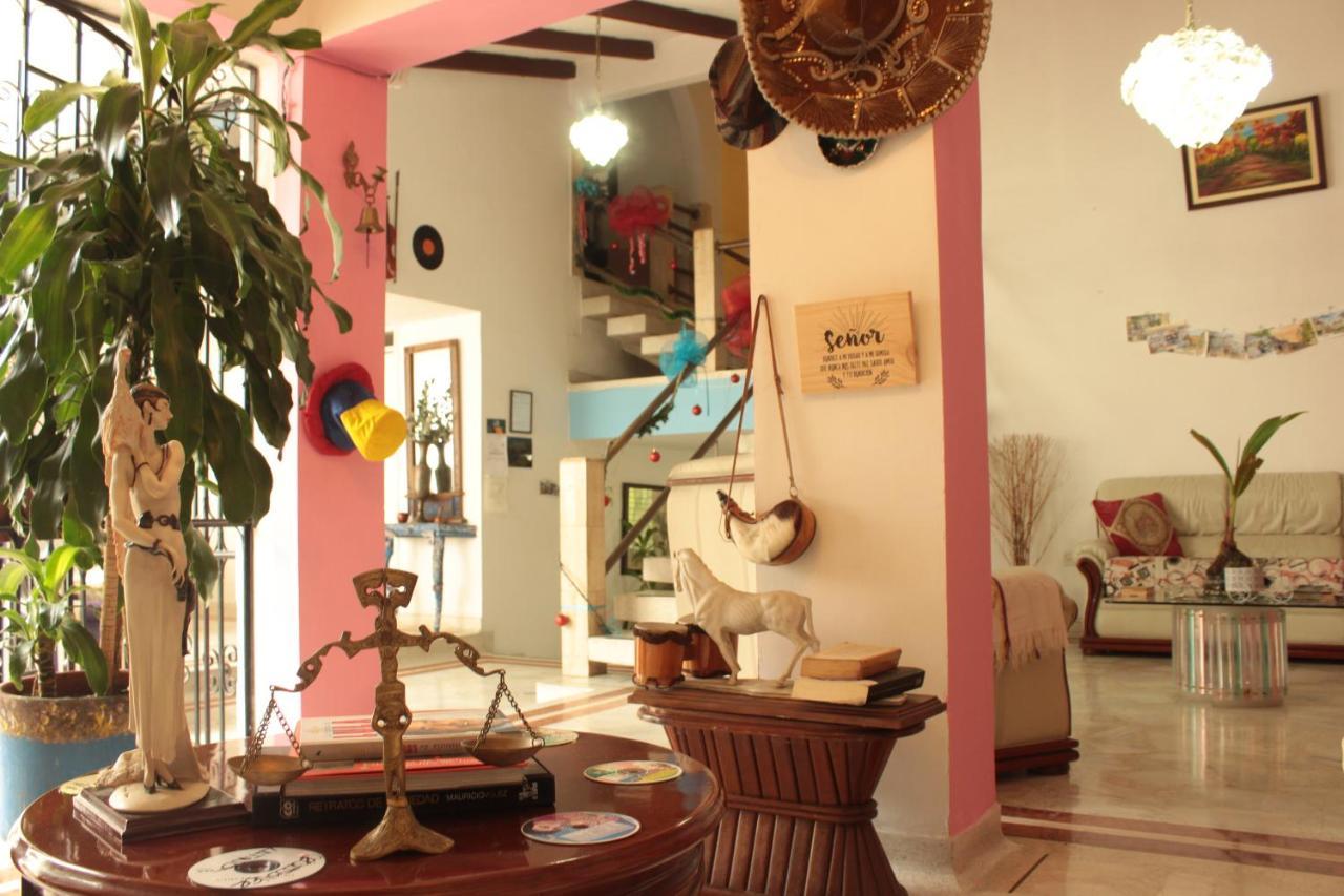 Hostal Coworking Cristales Кали Экстерьер фото